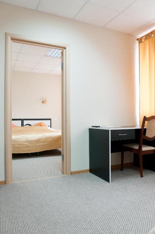 Avenue Hotel Zaslawye Kamer foto