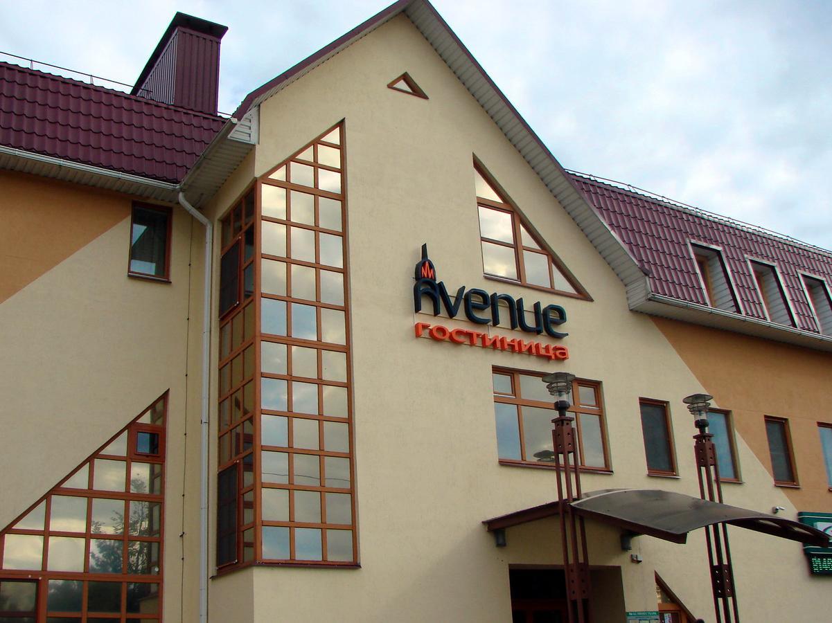 Avenue Hotel Zaslawye Buitenkant foto